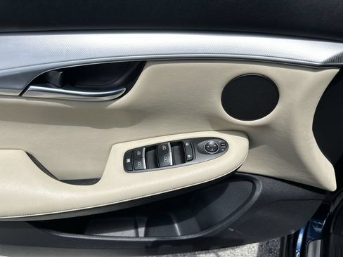 Used 2020 INFINITI QX50 Luxe w/ Navigation Package FWD image 24
