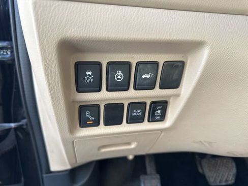 Used 2018 Nissan Pathfinder Platinum w/ Cargo Package FWD image 6