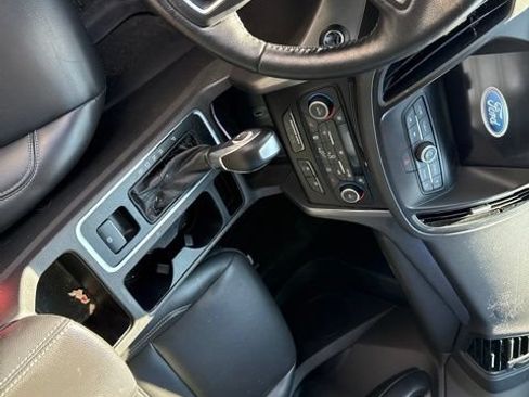 Used 2019 Ford Escape SEL AWD/4WD image 8