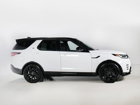 Certified 2025 Land Rover Discovery Dynamic SE AWD/4WD image 31