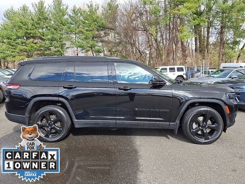 Used 2023 Jeep Grand Cherokee L Limited w/ Luxury Tech Group II image 7