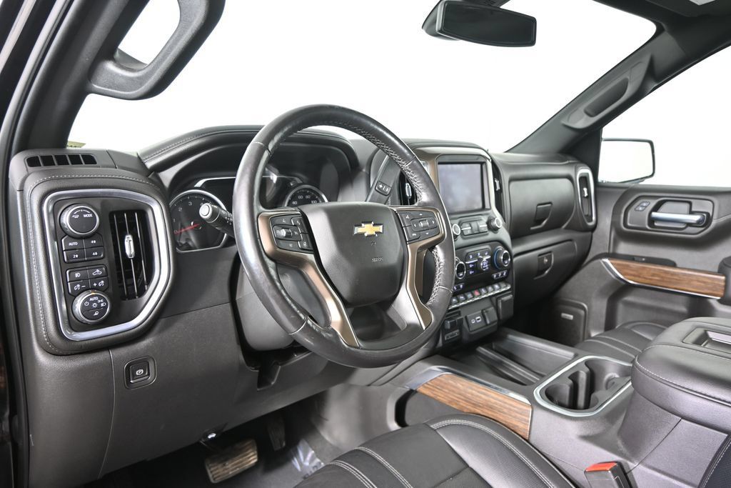 Used 2022 Chevrolet Silverado 1500 High Country AWD/4WD image 23