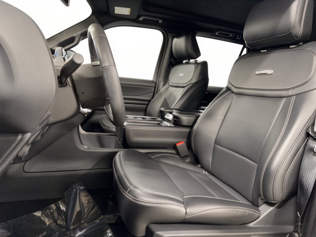 Used 2025 Ford Expedition Max Platinum w/ Stealth Appearance Package AWD/4WD image 5