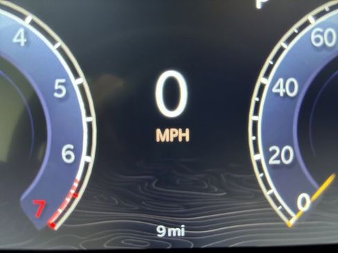 New 2025 Jeep Grand Cherokee Altitude image 35