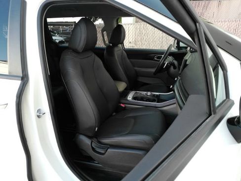 Used 2026 Kia Carnival LXS FWD image 22