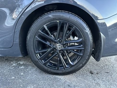 Used 2025 Toyota Camry SE w/ Convenience Package image 26