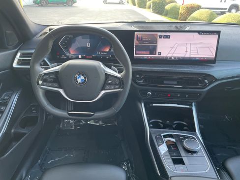 Used 2025 BMW 330i Sedan image 12