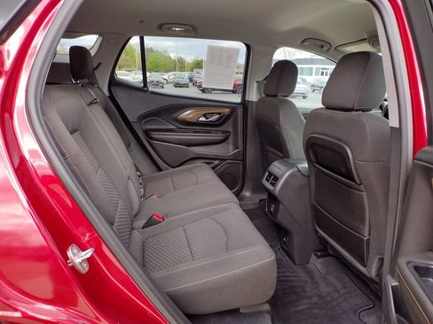 Used 2020 GMC Terrain SLE w/ Driver Convenience Package FWD image 19