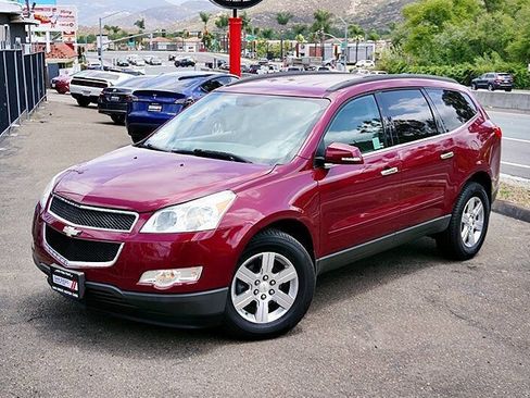 Used 2011 Chevrolet Traverse LT w/ Personal Connectivity Package AWD/4WD image 2