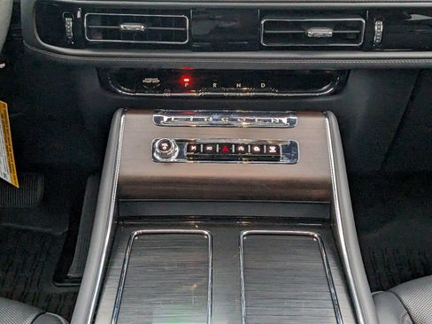 New 2025 Lincoln Aviator Reserve w/ Illumination Package image 19