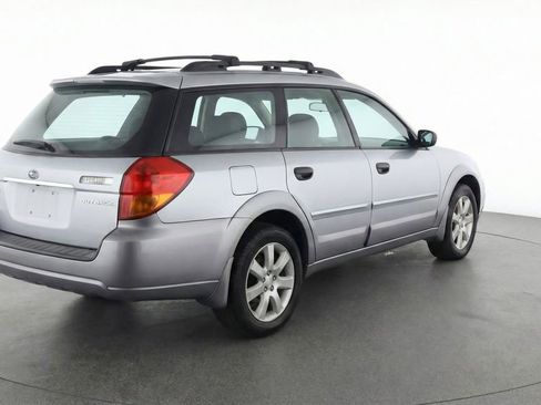 Used 2007 Subaru Outback 2.5i image 5