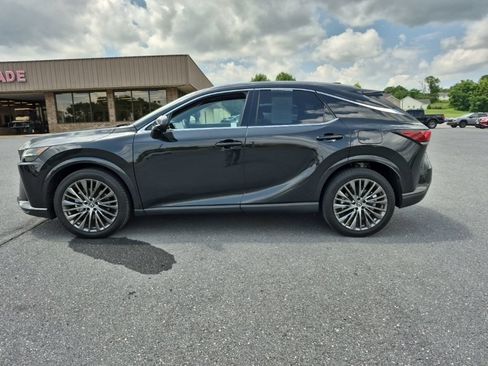 Used 2023 Lexus RX 350 w/ Accessory Package (2T) AWD/4WD image 2