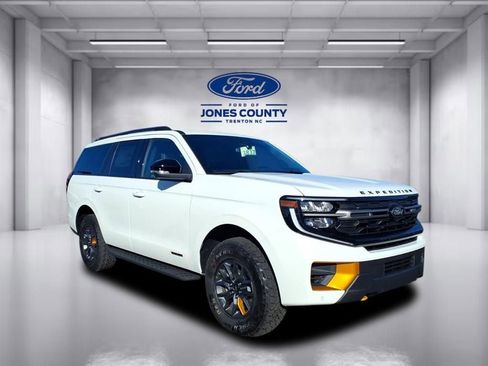 New 2025 Ford Expedition Tremor image 1