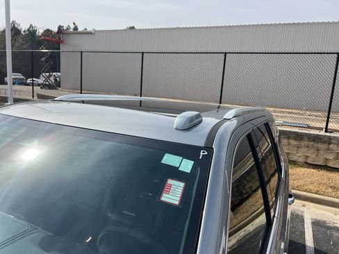 Used 2025 GMC Yukon Denali w/ Sun & Power Step Package image 20