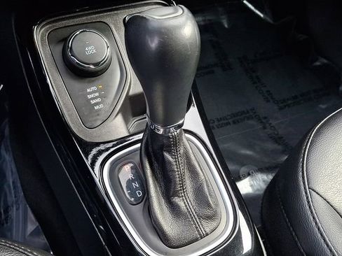 Used 2019 Jeep Compass Altitude image 15