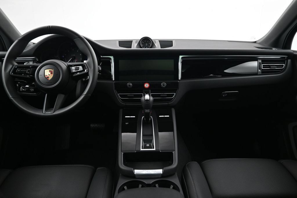 Used 2026 Porsche Macan Turbo AWD/4WD image 9