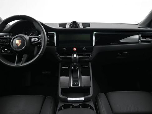 Used 2026 Porsche Macan Turbo AWD/4WD image 9