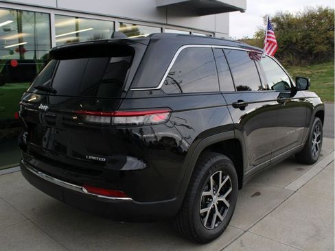 New 2025 Jeep Grand Cherokee Limited w/ Trailer Tow Package image 8