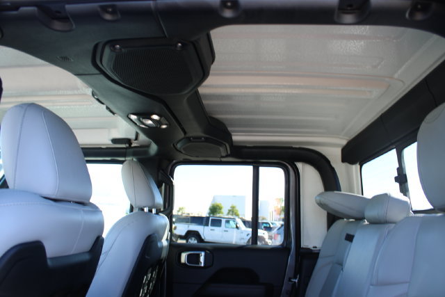 Used 2023 Jeep Gladiator Mojave w/ Cold Weather Group AWD/4WD image 44