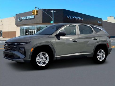 New 2026 Hyundai Tucson SE AWD/4WD image 2