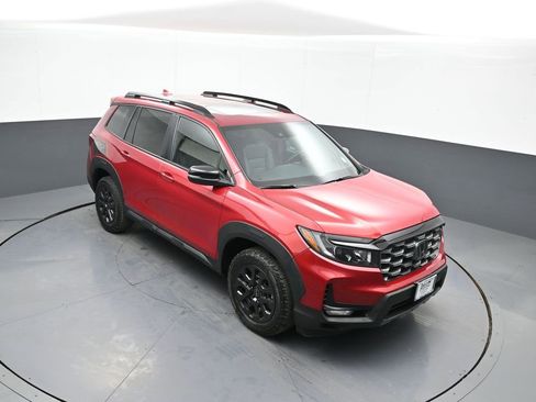 Certified 2023 Honda Passport TrailSport image 36