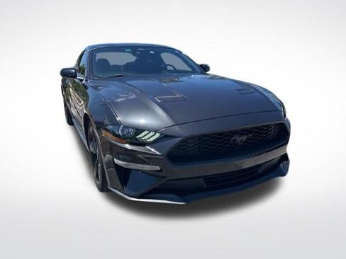 Used 2022 Ford Mustang Coupe w/ Black Accent Package RWD image 3