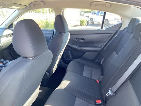 Used 2024 Nissan Sentra SV FWD image 17