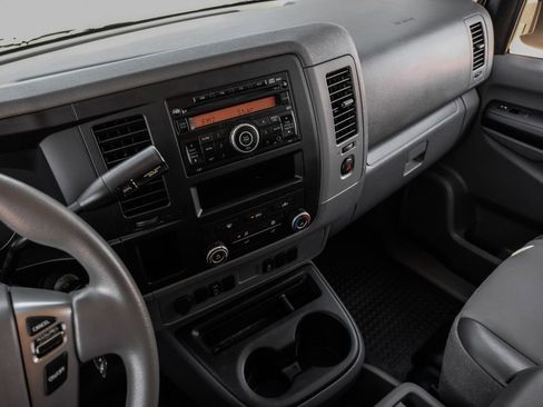 Used 2017 Nissan NV 2500 SV image 17