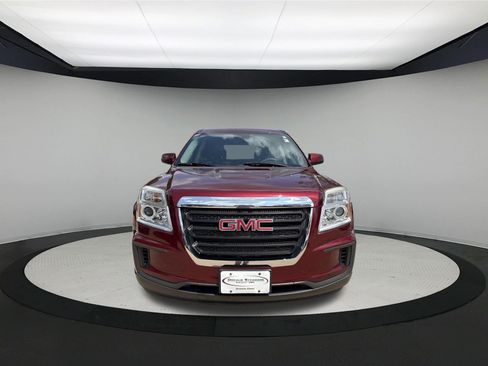 Used 2017 GMC Terrain SLE FWD image 2