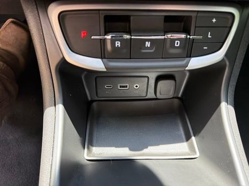 Used 2023 GMC Terrain SLE w/ Driver Convenience Package AWD/4WD image 12