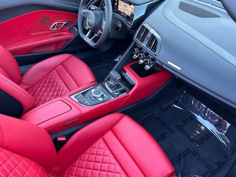 Certified 2021 Audi R8 V10 performance image 16