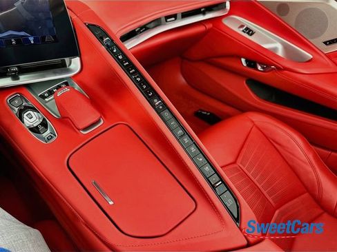 Used 2025 Chevrolet Corvette E-Ray AWD/4WD image 35