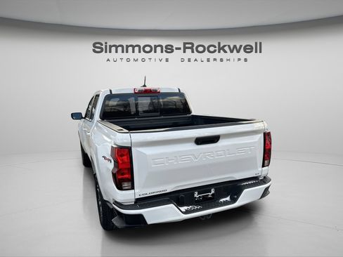 Used 2023 Chevrolet Colorado LT w/ LT Convenience Package II AWD/4WD image 2