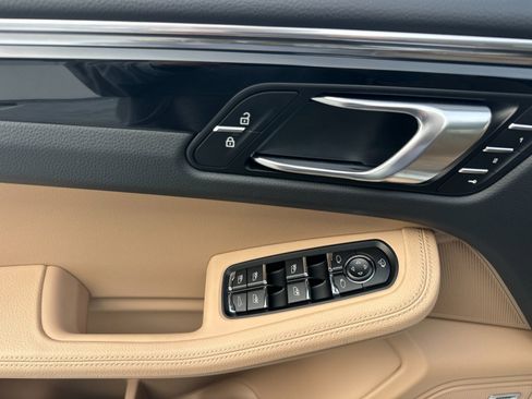 New 2026 Porsche Macan S image 12