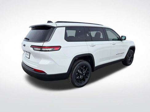 New 2026 Jeep Grand Cherokee L 4WD image 3