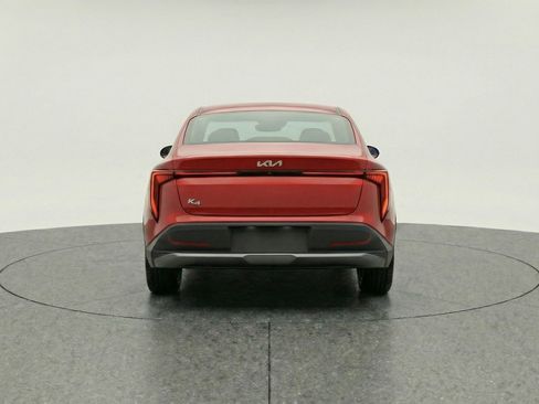 Used 2025 Kia K4 LXS image 7