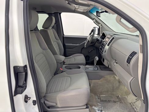 Used 2015 Nissan Frontier S image 14
