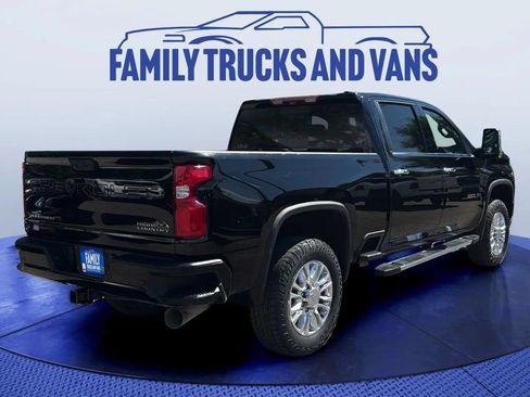 Used 2020 Chevrolet Silverado 2500 High Country w/ Technology Package AWD/4WD image 5