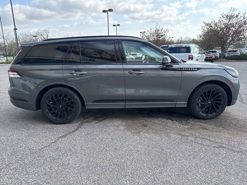 Used 2025 Lincoln Aviator Reserve w/ Equipment Group 201A image 10