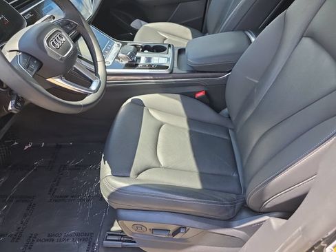Used 2023 Audi Q8 Prestige AWD/4WD image 21