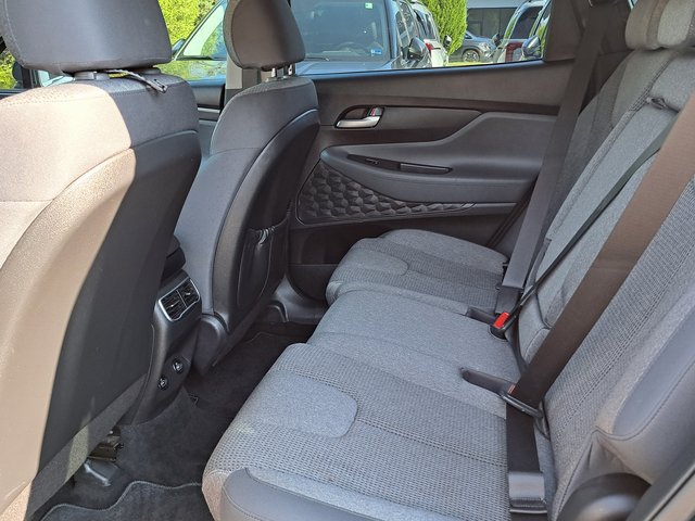 Used 2021 Hyundai Santa Fe SE FWD image 23
