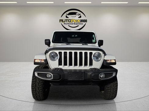Used 2022 Jeep Gladiator Overland w/ Popular Equipment Package image 2