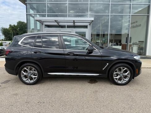 Used 2023 BMW X3 xDrive30i w/ Convenience Package AWD/4WD image 2
