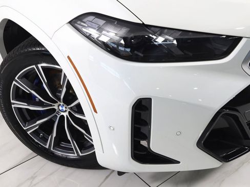 Used 2024 BMW X6 xDrive40i image 20