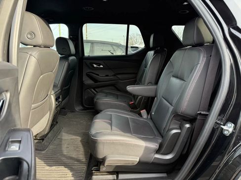 Used 2023 Chevrolet Traverse RS image 14