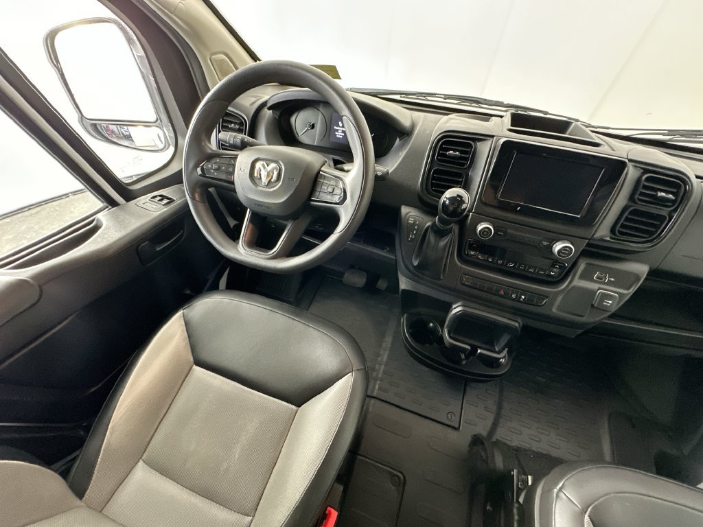 Used 2023 RAM ProMaster 2500 FWD image 8