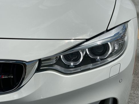 Used 2016 BMW M4 Convertible RWD image 31
