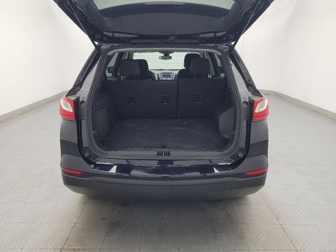 Used 2021 Chevrolet Equinox LS w/ LS Convenience Package image 29