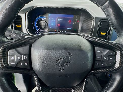 Used 2022 Ford Bronco Badlands w/ Sasquatch Package AWD/4WD image 15