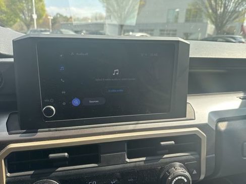 Used 2025 Toyota Tacoma TRD Off-Road image 11